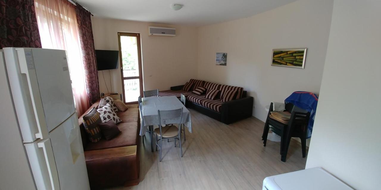 Riviera Sea Villageapartments 골든샌드 외부 사진